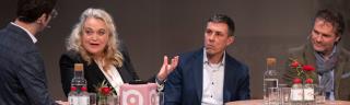 AMweb paneldiscussie